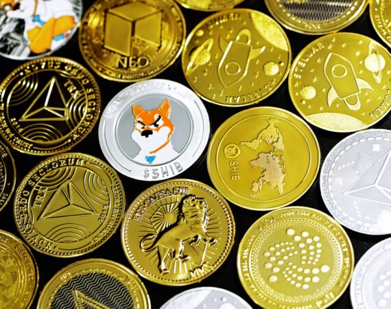 gold and silver round coins